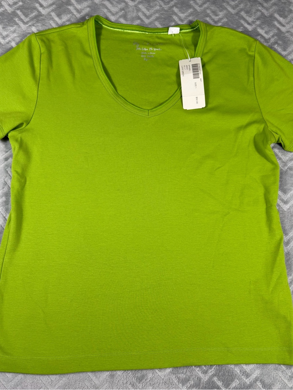 By Chico's Tee Medium (1) Short Sleeve T-Shirt‎ V-Neck Lucky Green NWT